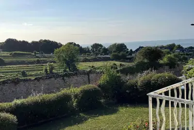 Image de Maison jardin et mer à pied