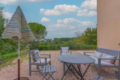 Image de Charmant Appartement Brignoles avec terrasse privée et climatisation