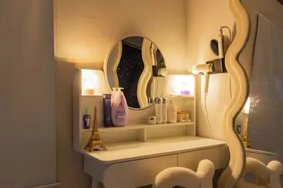 Image de Boardgames, Cosplay, Nintendo, Beam Projector, Netflix, Ball Pool, Comic Book