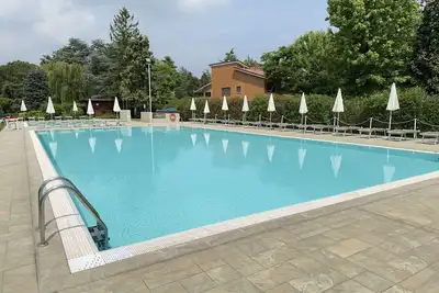 Image de 5' de la plage de Punta Gro avec piscine gratuite