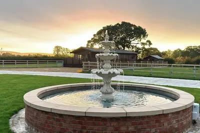 Image de Relax at our Lodge in the Cheshire Countryside