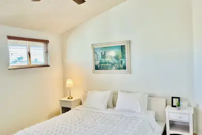 Image de 25% Off Monthly / Pool • Jacuzzi • 3br