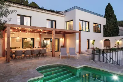 Fantastic family villa within walking distance to the beach!
