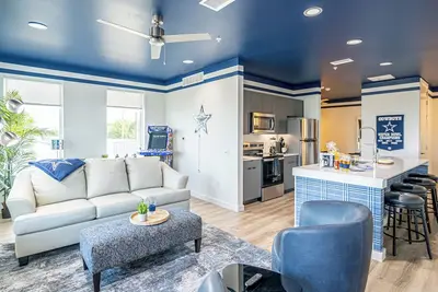 Image de Rambler: Dallas Cowboys Penthouse! 1 Mile to At&T