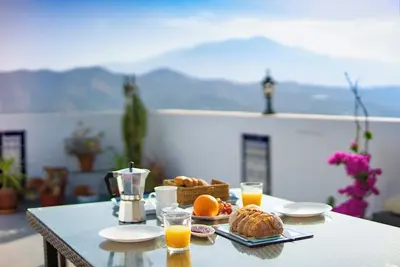 Image de Casa Asilah, a serene 6-bed haven nestled in the picturesque village of Cútar,