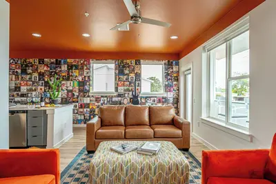 Image de Rambler: Concert Theme Deluxe Suite w\/ Balcony!