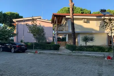 Image de 🏖️ Beach House for Rent in Gjiri i Lalzit!