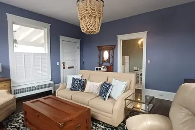 Image de Charming 2-bedroom apartment in quiet downtown neighborhood in Petersburg