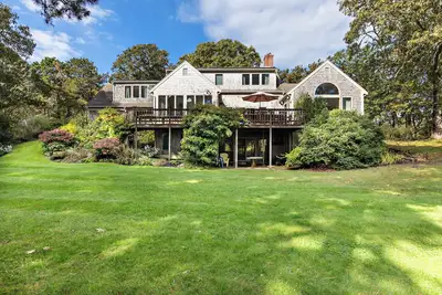 Image de New 2025 Chatham Hideaway - Peaceful Woodland Overlooking Minister's Pond