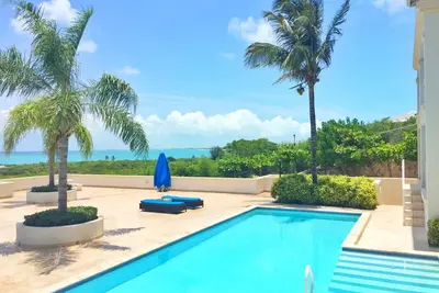 Image de Spacious Beach Suite - Minutes from Grace Bay