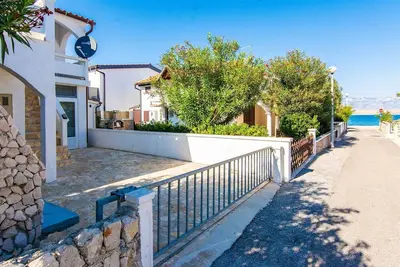 Image de 40 m from beach  | for 4-6 persons | Bay Žitna uvala