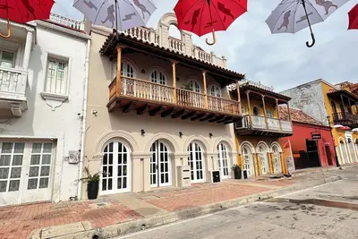 Image de \"Luxury 8-Bedroom Hotel w/ Rooftop Pool in Historic Cartagena\"