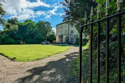 Image de Powis Mid is a piece of Scottish history, built in 1746, nestled in nature\n