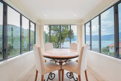 Image de Luxury Waterfront Apartment with Amazing Views