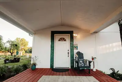 Image de Farm House stay & Greenhouse experience in 84 acres Land at Cornelius/Hillsboro