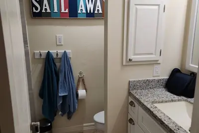 Image de Cozy, Lakeside 1-bedroom condo with Ac and WiFi in enjoyable Kemah