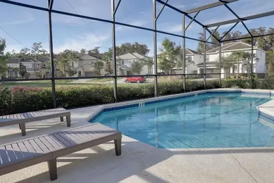 Image de Pool-side Grill Private Movie 5 Ensuite Bdr Villa