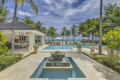 Image de Serena 4 - Beachfront Timeless Elegance