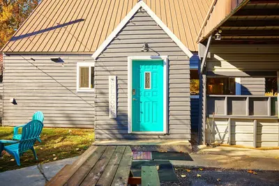 Headwaters Hangout | Affordable Adventure Base