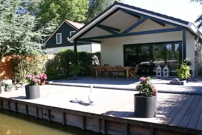 Image de Bungalow à Wervershoof avec 1 chambre