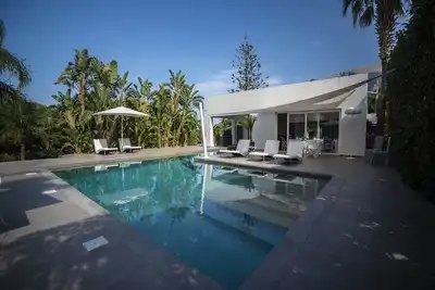 Image de Maison à Terrasini avec Piscine Privée