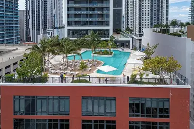 Image de Natiivo Luxurious Condo