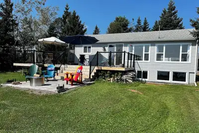 Image de Peaceful beachfront Harrington Hideout close to 4 golf courses and Ski Wentworth