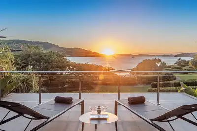 Image de Yacht Club Villa 2, Yacht Club Villa 2 on Hamilton Island