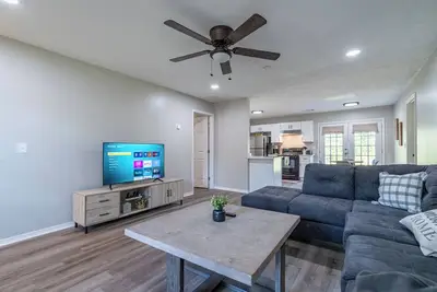 Image de Extended Stay 2br • Relocation Friendly