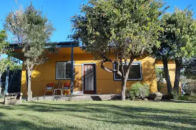 Image de Kioloa - Fibro Freedom - Simple Mid-Century House. \nBeaches out your back door!