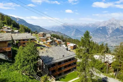 Image de Ski In/Ski Out Beautiful on Piste  1 Bedroom apartment in Veysonnaz, Switzerland