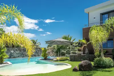 Image de Villa Te Amo classée 5 étoiles avec sa piscine privative chauffée et son billard