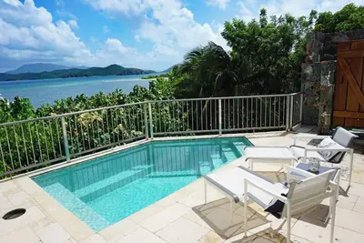 Image de Ciboney - Beachfront, with private pool, A/C, Family Friendly!