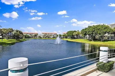 Image de Beach side paradise (monthly rental in Process)