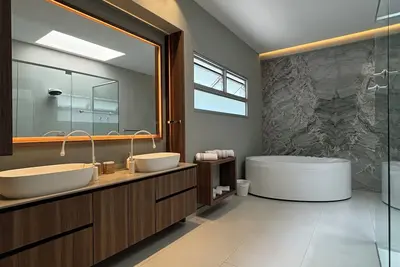 Image de Casa San Antonio de la Peña is located in the most privileged area of Medellín.