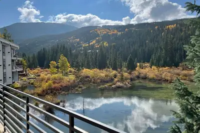 Image de Serene View | 2-mins from the Mtn | Easy Transit