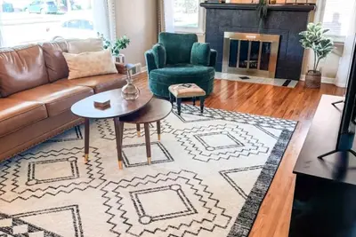 Image de 1950's Bungalow close to\ndowntown