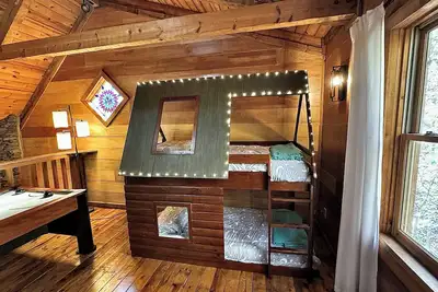 Image de 4 Miles From Smoky Mountains Ntl Park-Theater-Hot Tub-Dogs Welcome