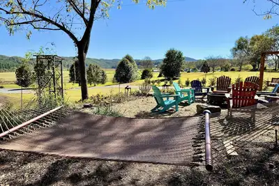 Image de Brand New - The King Of The Hill - W Hot Tub And Private Backyard