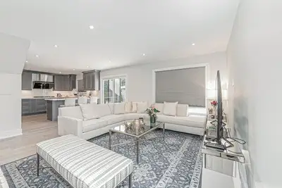 Image de 5 cozy bedrooms include 7 bed near Heartland Plaza and Outlet Malls