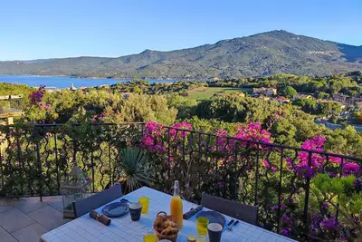 Image de Villa Kalliste 3 pièces avec vue mer sur les hauteurs de Propriano