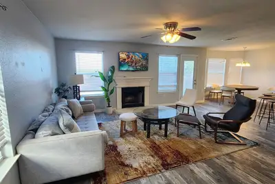 Image de Spacious Modern 3br w/ Office w/Bed Central Atx