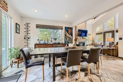 Image de Views of Lake Dillon! Central location with Private Hot Tub!