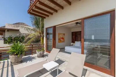 Image de Marea Beachfront Villa E24