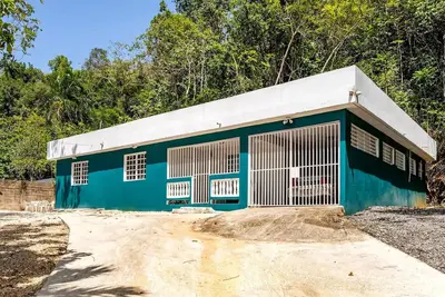 Image de Lovely 4-bedroom house with WiFi and Ac, A private Zen Zone near the Beach
