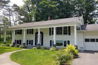 Image de Spacious 5 Bedroom Baseball Rental Next Door to All-Star Village