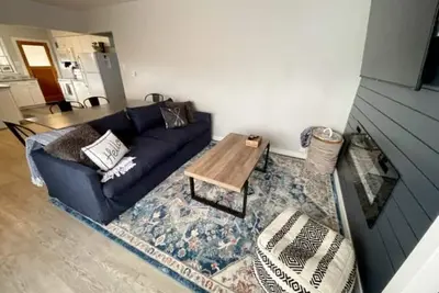 Image de Hot Tub Haven: Pet-Friendly Retreat Near Brewery & Candy Store in Philipsburg!