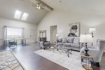 Image de Ranch life experience with private pool and washer/dryer