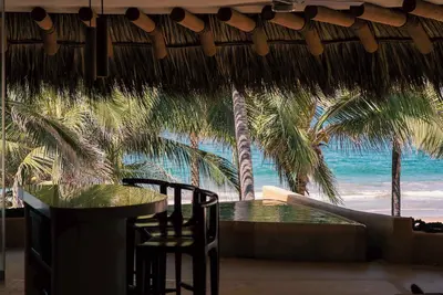 Image de Stunning Sunsets and Ocean Serenity