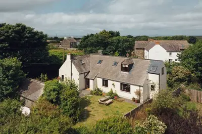 Image de Meadowside by Salt & City Stays